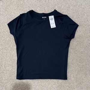 NWT Hollister Black Short Sleeve Crewneck Tee